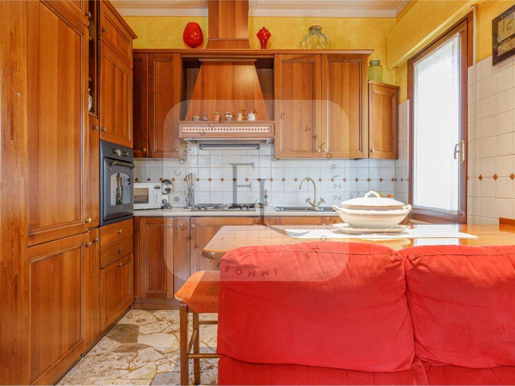 Villa a Porto mantovano in Via Martiri della Libertà, 113 - Foto 4