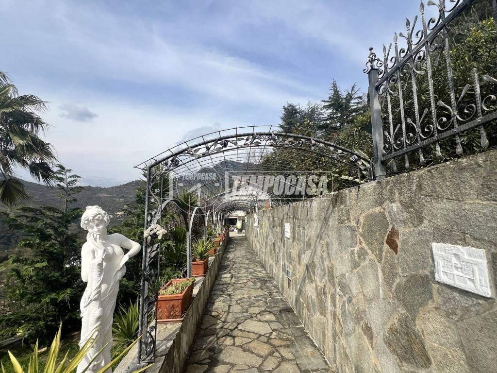 Villa a Seborga in Strada della Villa - Foto 2