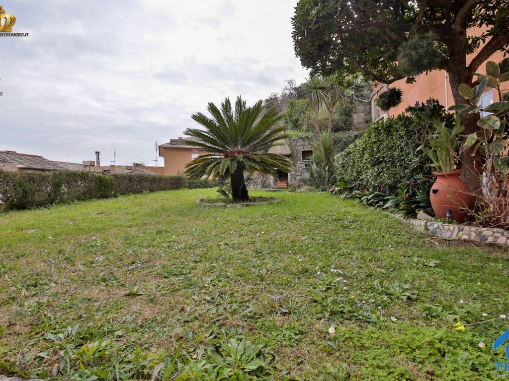 Appartamento a Arenzano in Via della Pineta, 9 - Foto 2