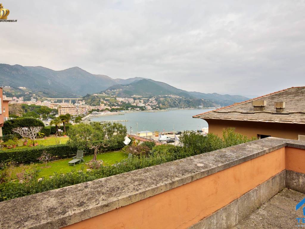 Appartamento a Arenzano in Via della Pineta, 9 - Foto 4