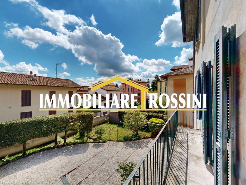 Casa indipendente a Malnate in Via C. Bernasconi, 26 - Foto 2