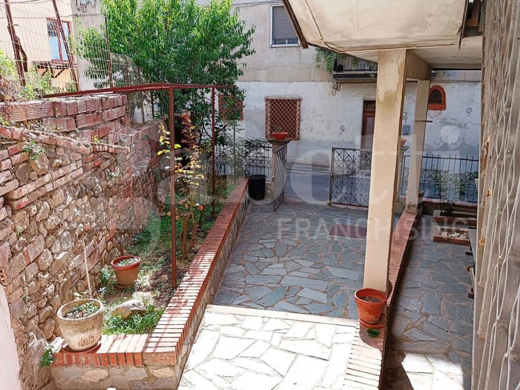 Casa indipendente a Luzzi in Via S. Leo, 124 - Foto 3