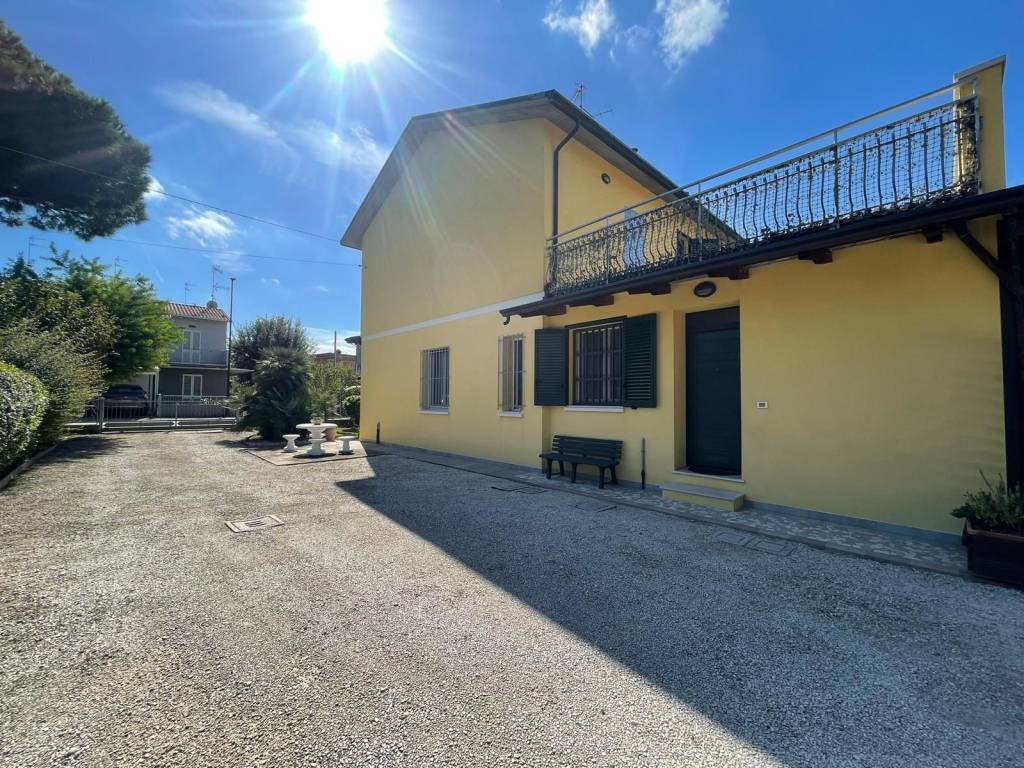 Villa a Ravenna in Via Vasco Presentati, 30 - Foto 4