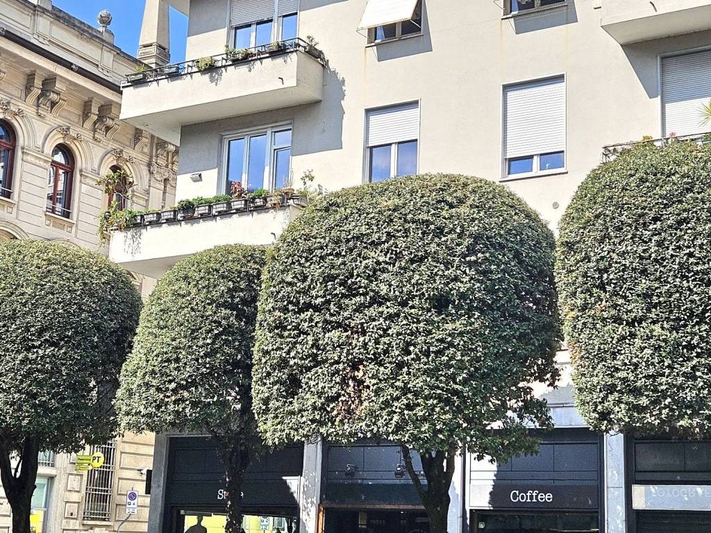 Appartamento a Como in Via Marco Enrico Bossi, 2 - Foto 2