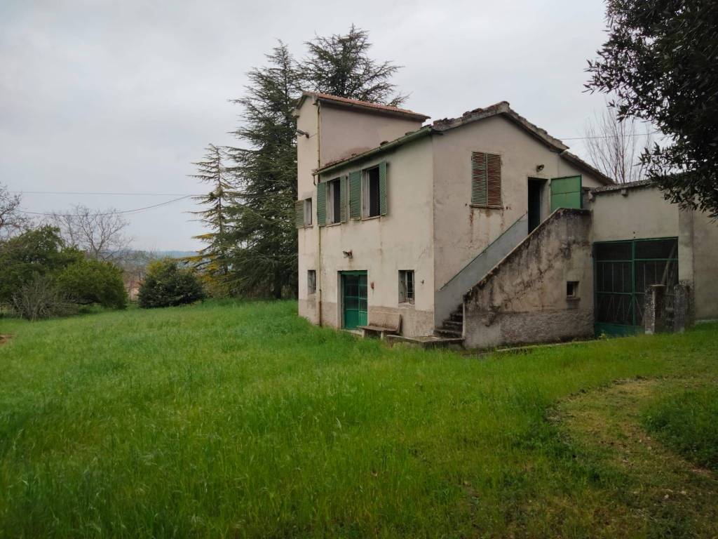Rustico / casale a Nocera umbra in Località Colle - Foto 2