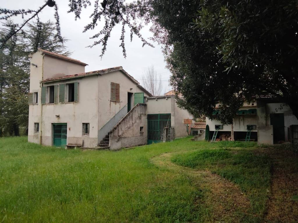 Rustico / casale a Nocera umbra in Località Colle - Foto 5