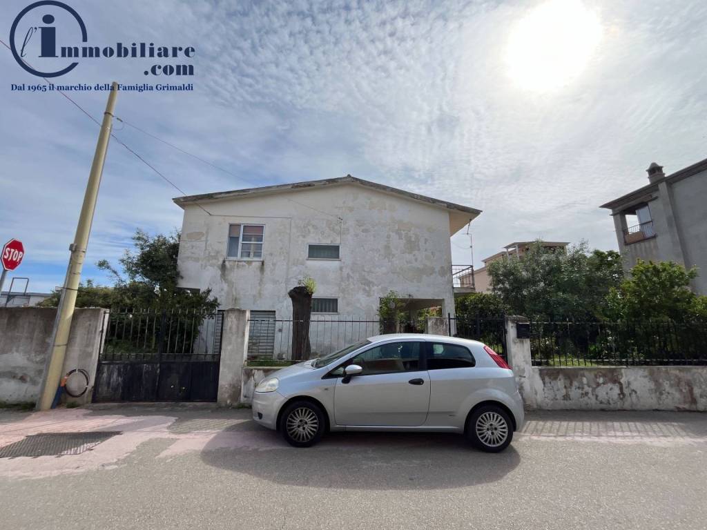 Casa indipendente a Tortolì in Via Aresu - Foto 3