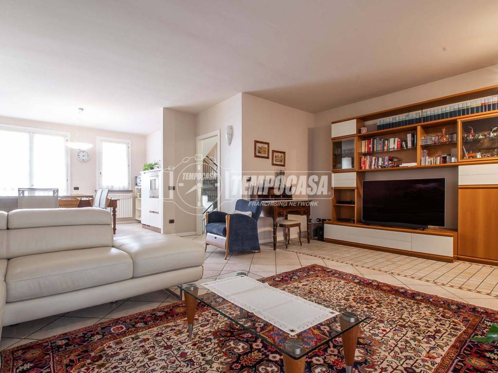 Villetta a schiera a Olgiate olona in Via Pietro Micca 4 - Foto 3