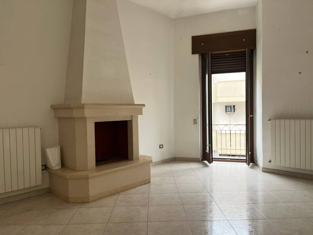 Appartamento a Francavilla fontana in Via Renato Imperiali - Foto 2