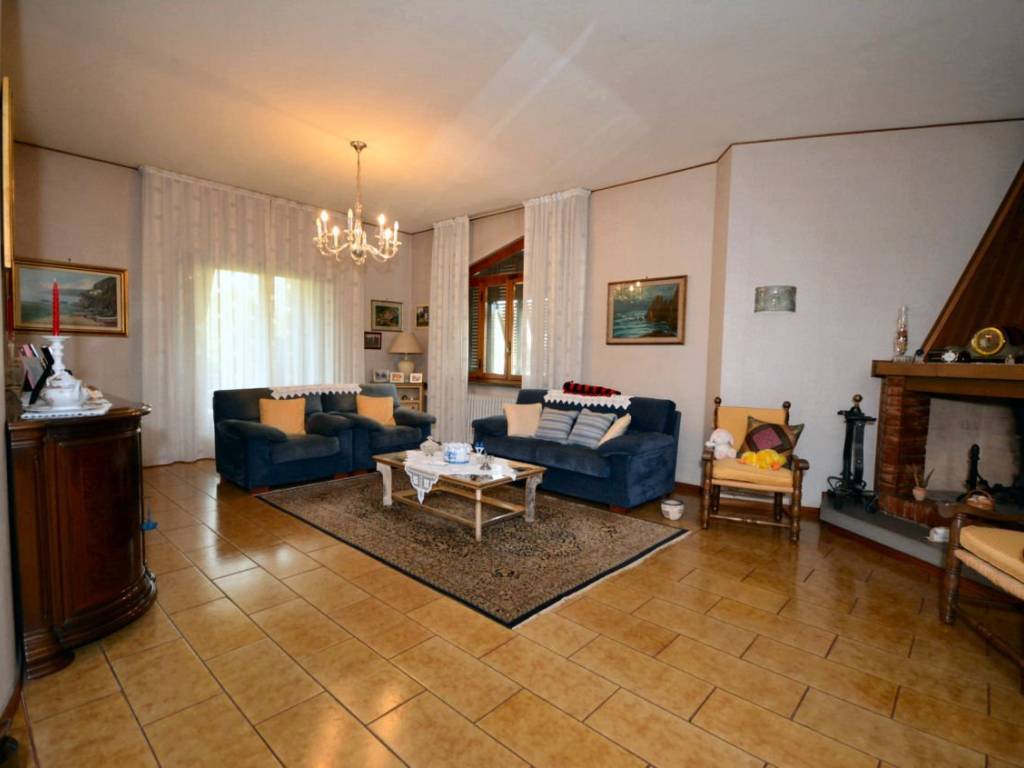 Villa a Lucca in via di s.alessio - Foto 4