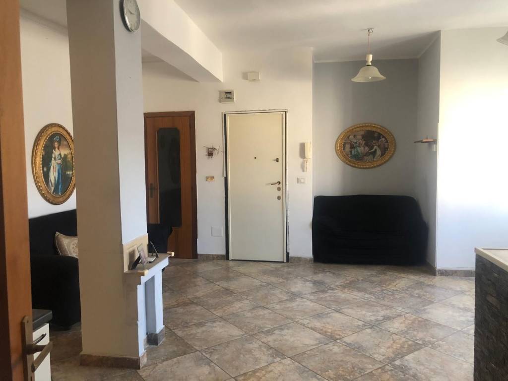 Appartamento a Crotone in Via Louis Braille - Foto 3