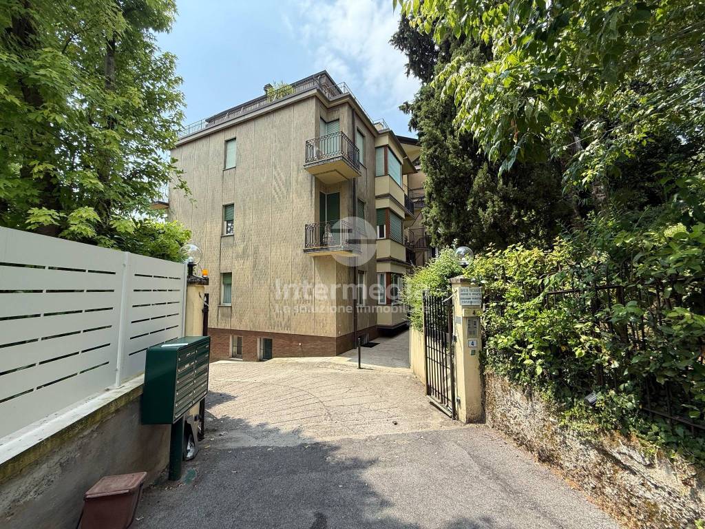 Appartamento a Gardone riviera in Via Sette Case, 2 - Foto 3