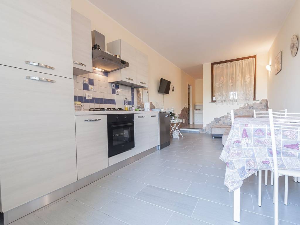 Appartamento a Suvereto in Via Pilade Caporali, 42 - Foto 2