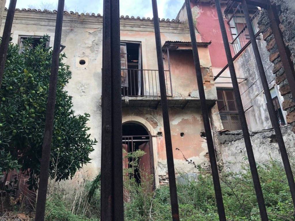 Casa indipendente a Messina in Via Eudichio Mangano - Foto 2