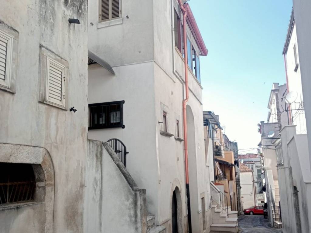 Appartamento a Vico del gargano in Via Montanaro, 18 - Foto 2