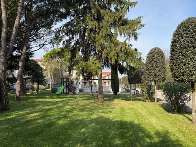 Appartamento a Peschiera del garda in Via Benaco, 34 - Foto 2