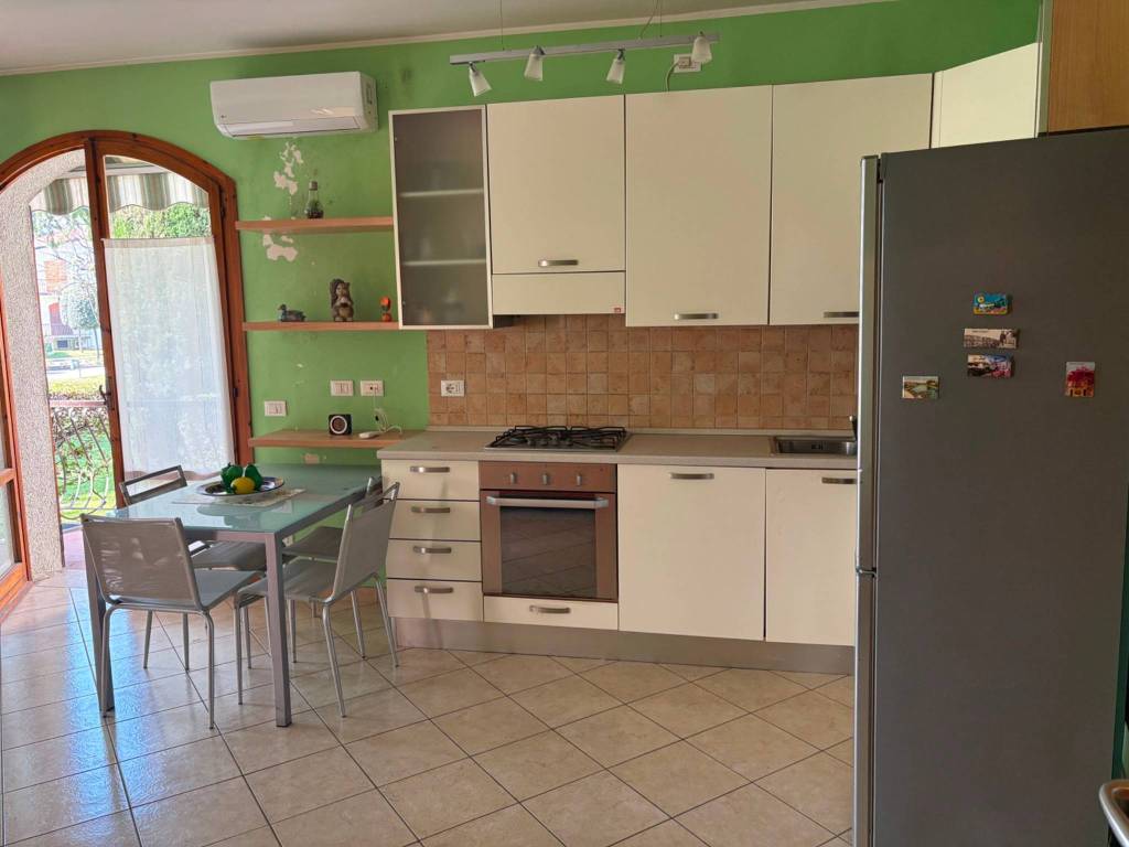 Appartamento a Peschiera del garda in Via Benaco, 34 - Foto 5