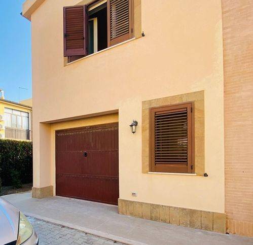 Appartamento a Siracusa in Via Vincenzo Bordone - Foto 5