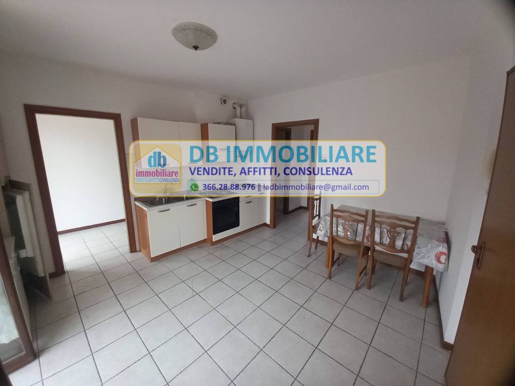 Appartamento a Montevarchi in Via Giacomo Puccini - Foto 2