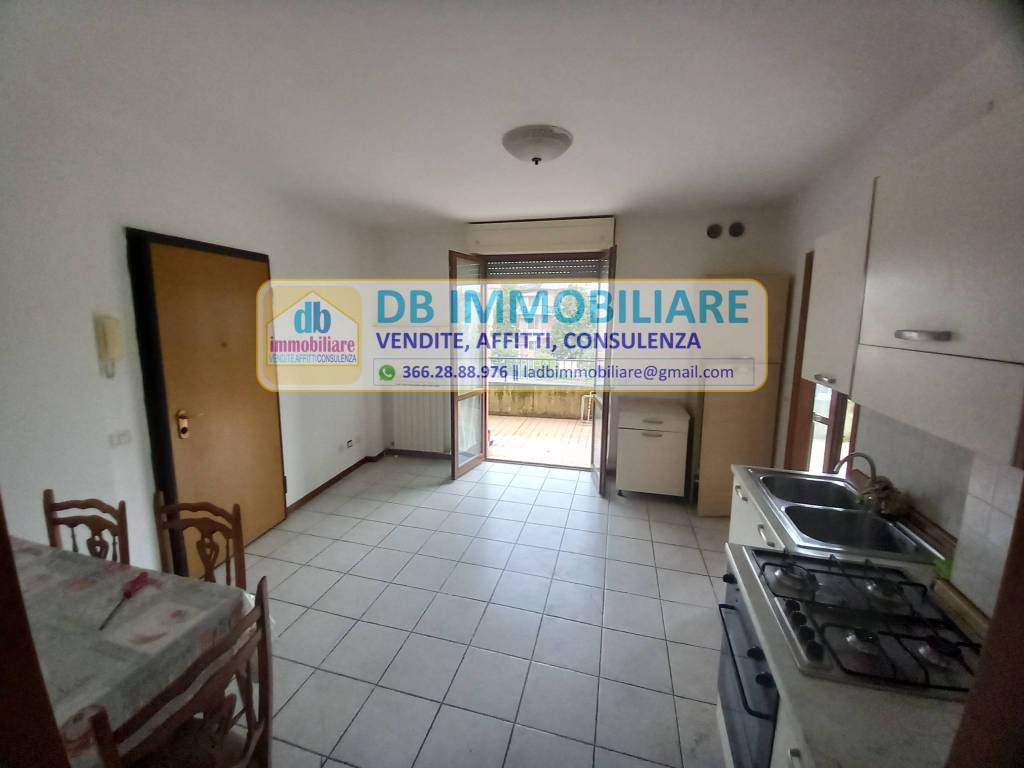 Appartamento a Montevarchi in Via Giacomo Puccini - Foto 4