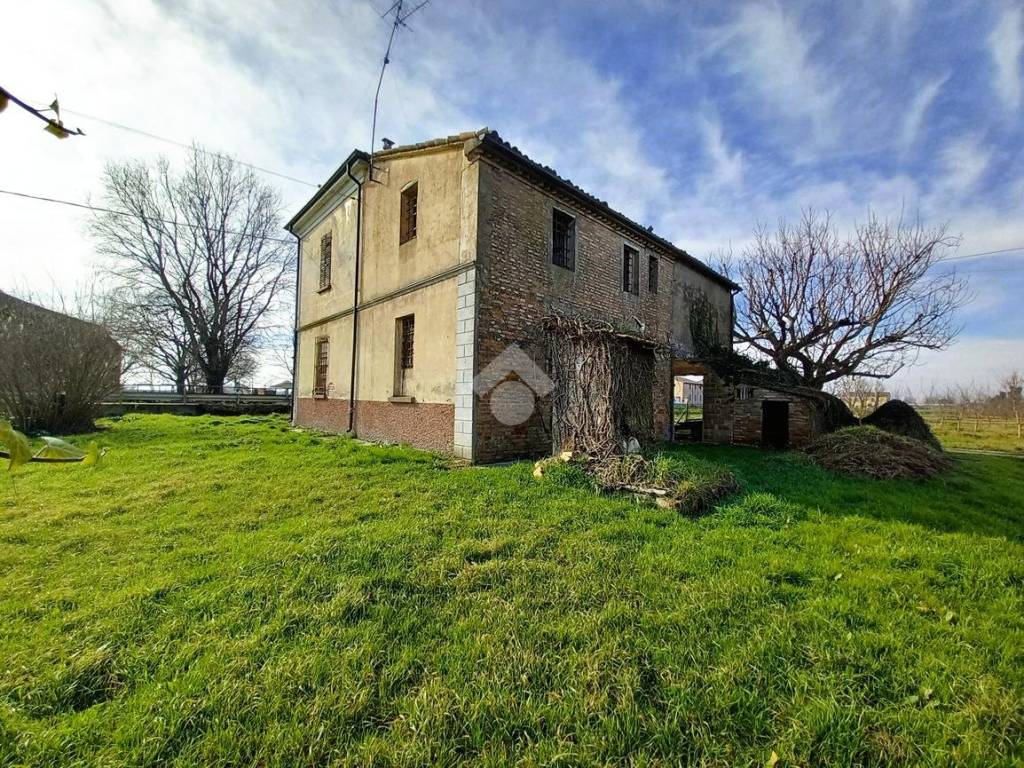 Casa indipendente a Bagnacavallo in Via Albergone, 55 - Foto 2