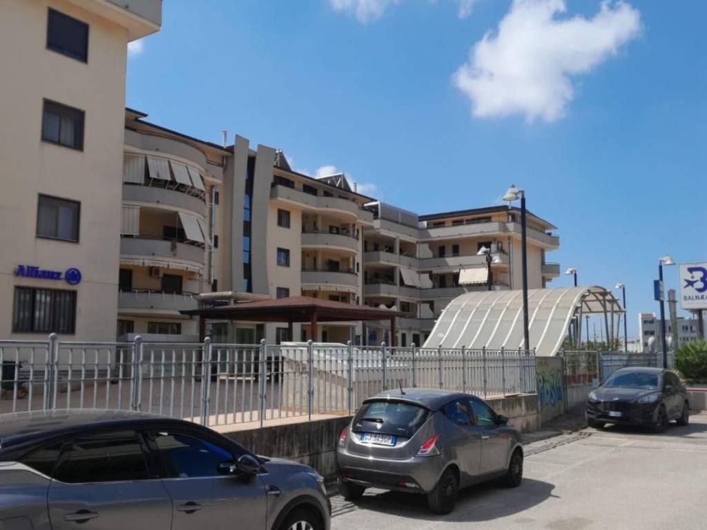 Immobile a Battipaglia in Piazza Antonio De Curtis, 2 - Foto 2