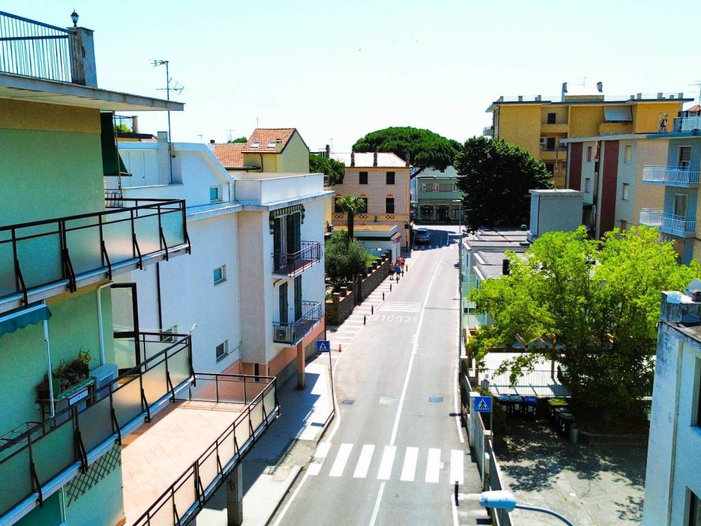 Appartamento a Spotorno in Viale Europa - Foto 3