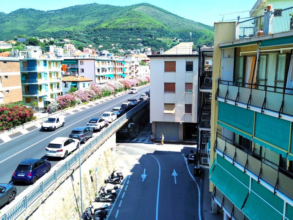 Appartamento a Spotorno in Viale Europa - Foto 4