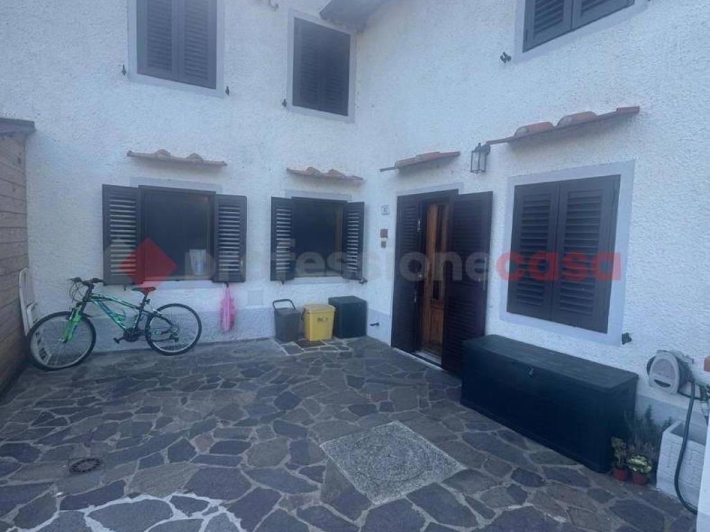 Casa indipendente a Pistoia in Via Iano e Assarino, 13 - Foto 2