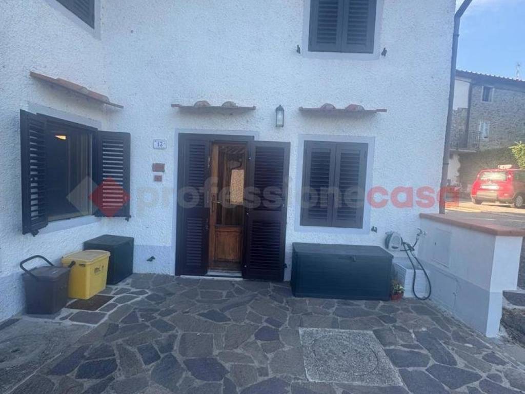 Casa indipendente a Pistoia in Via Iano e Assarino, 13 - Foto 3