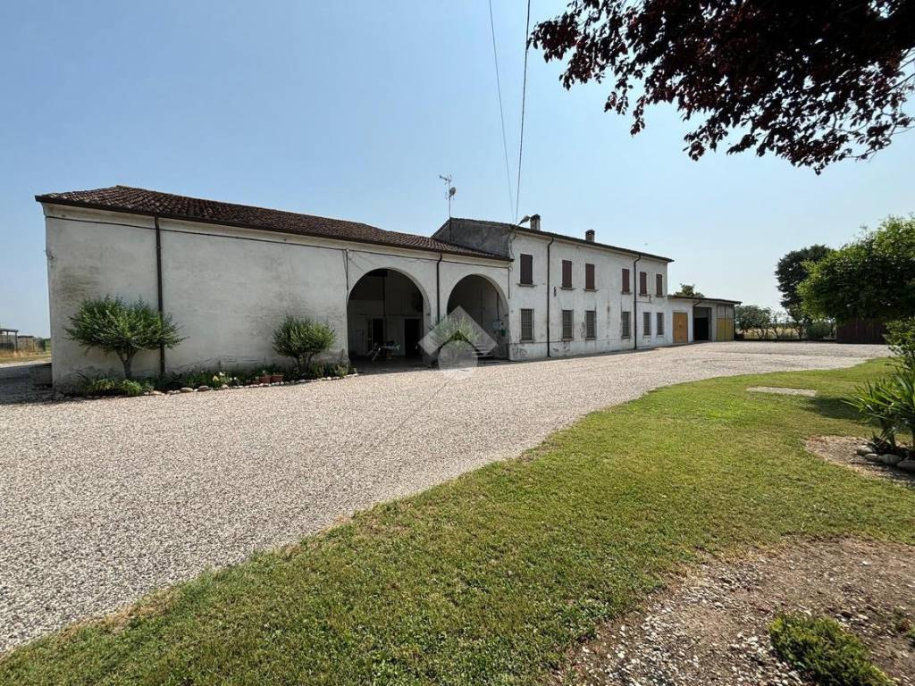 Rustico / casale a Goito in Strada Levata, 88 - Foto 3