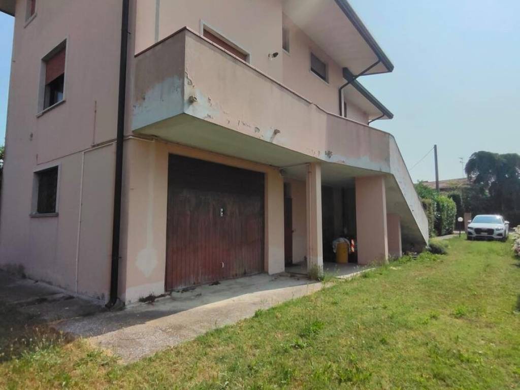 Villa a Loreo in Via Europa, 41 - Foto 2