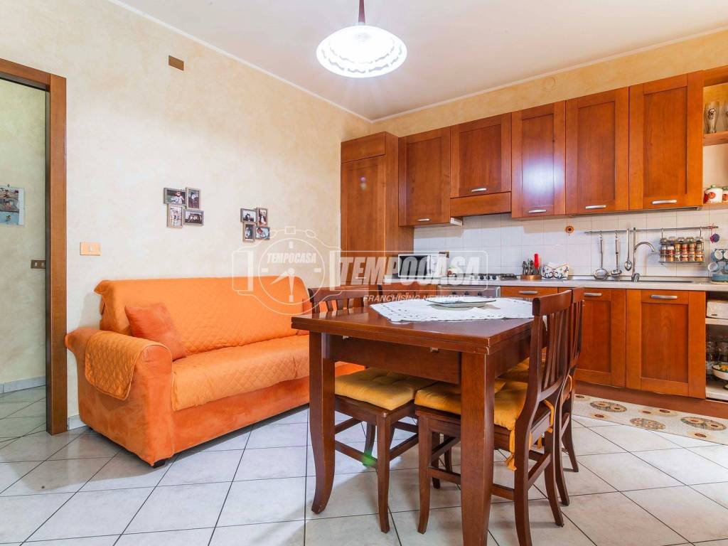 Appartamento a Solbiate olona in Via Antonio Benetti, 45 - Foto 3