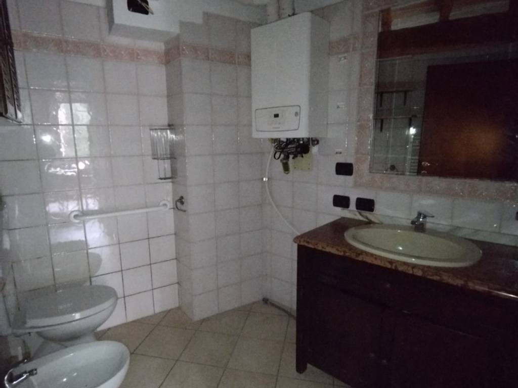 Appartamento a Castelvetro di modena in Via Sinistra Guerro, 49 - Foto 4