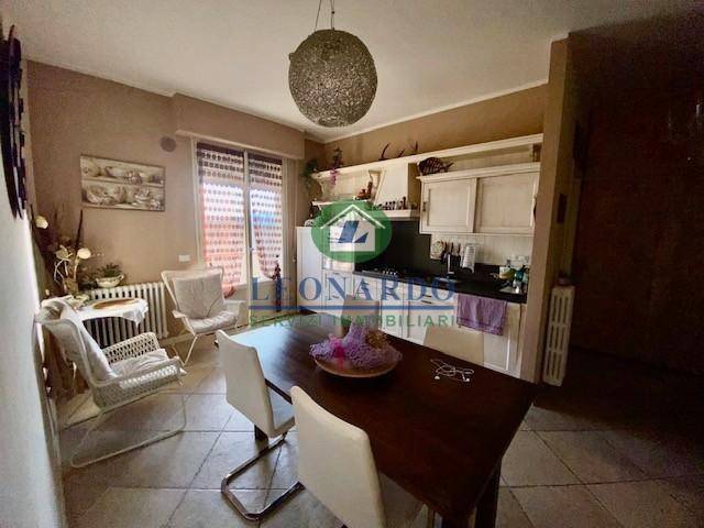 Appartamento a Montecatini-terme in Via Dante Alighieri - Foto 2