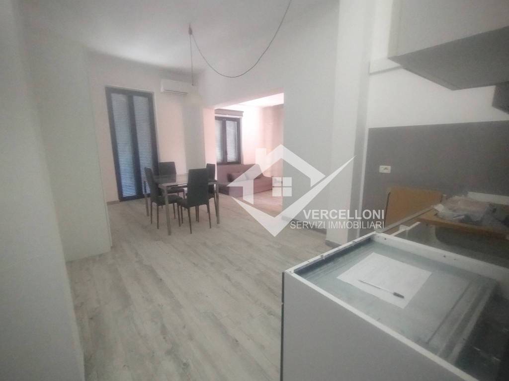 Appartamento a Galliate in Viale Dante Alighieri - Foto 3