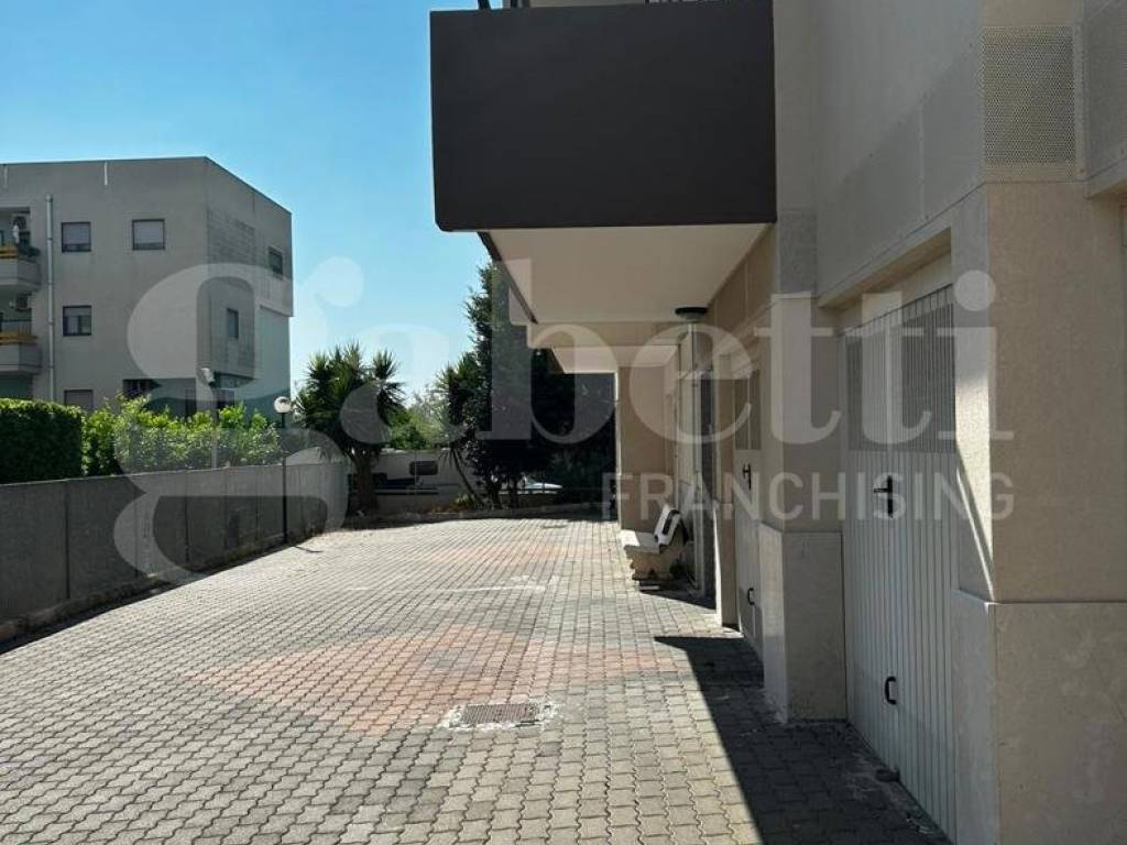 Appartamento a Taranto in Via Carlo di Donna, 11 - Foto 4