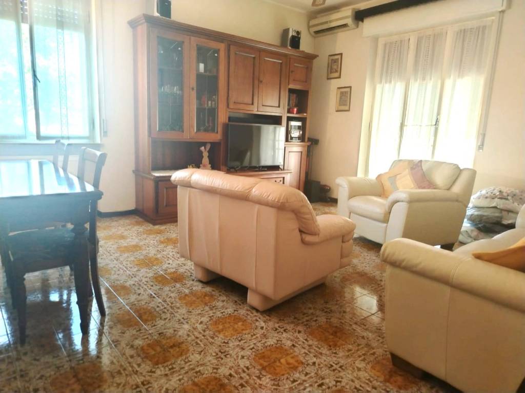 Appartamento a Trecate in Via Buscaglia, 8 - Foto 4