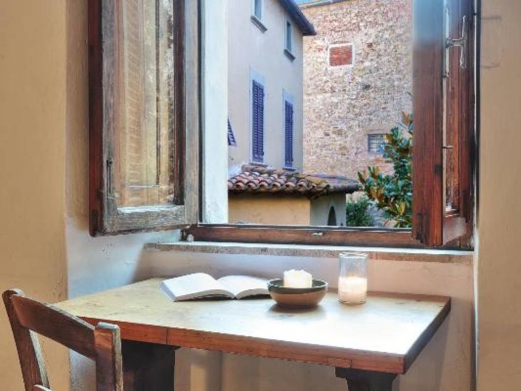 Appartamento a Castagneto carducci in Vicolo del Castello - Foto 2