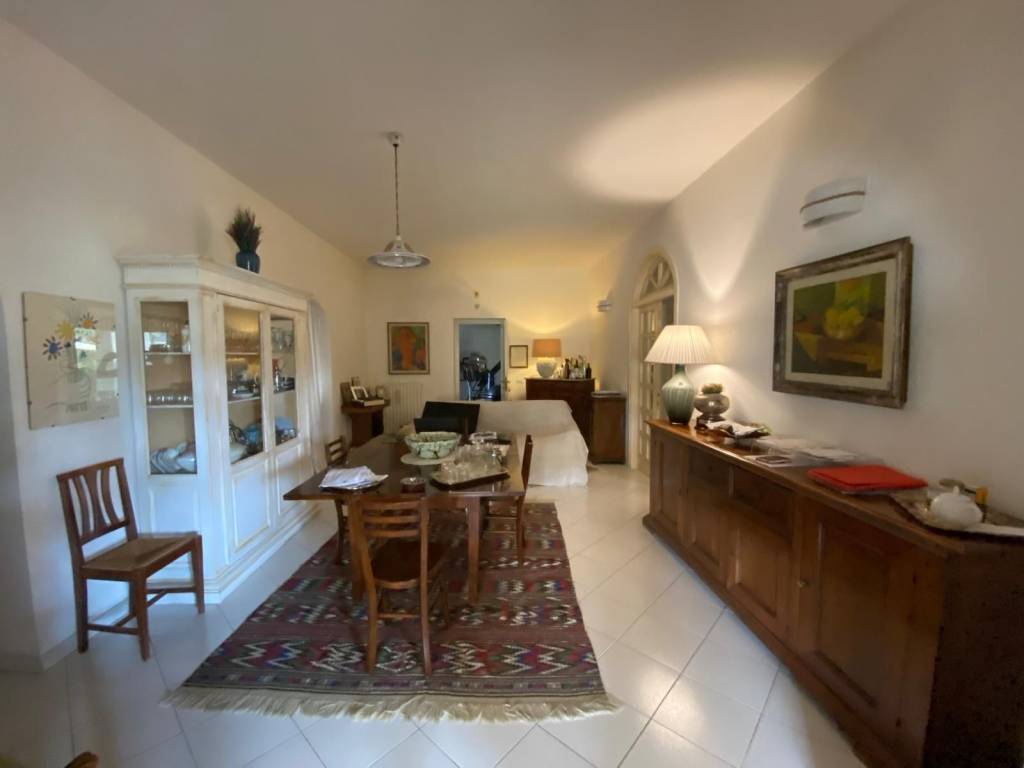Villa a Sabaudia in Via San Francesco d'Assisi, 2 - Foto 4