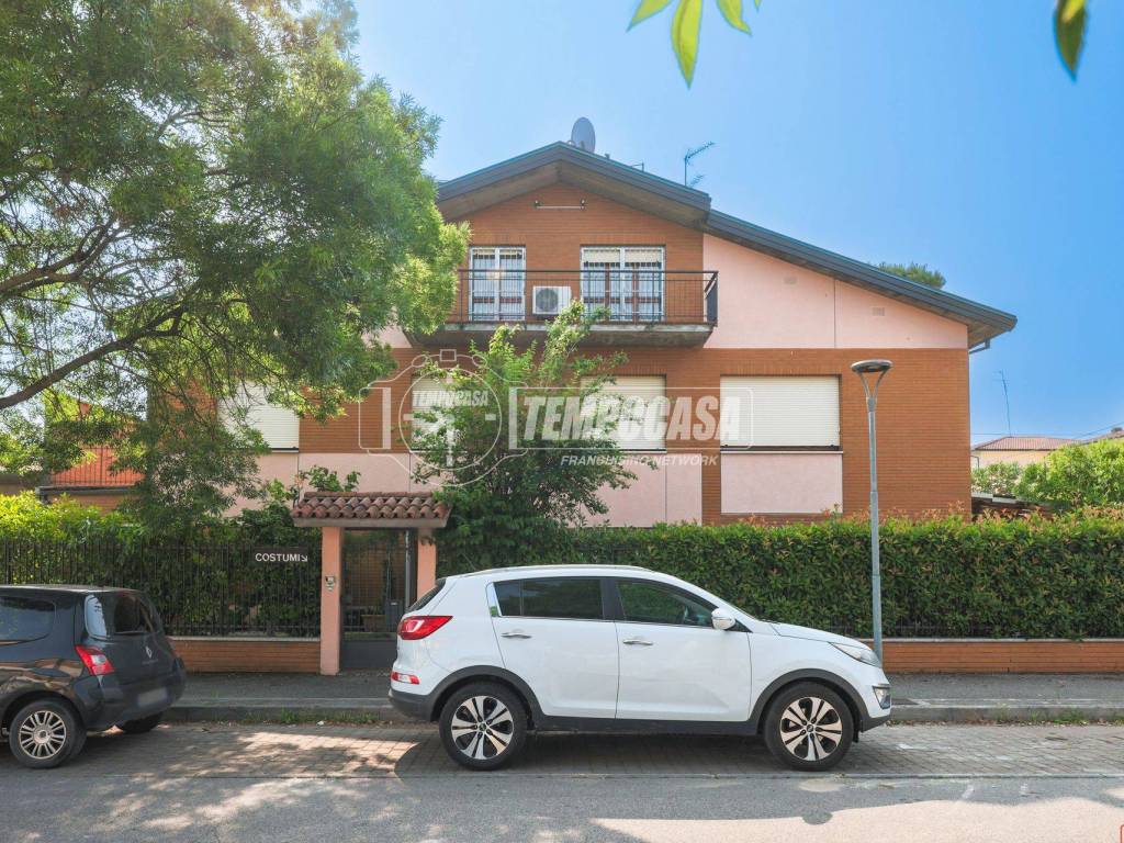 Villa a Lugo in Via Cardinale Francesco Bertazzoli - Foto 2