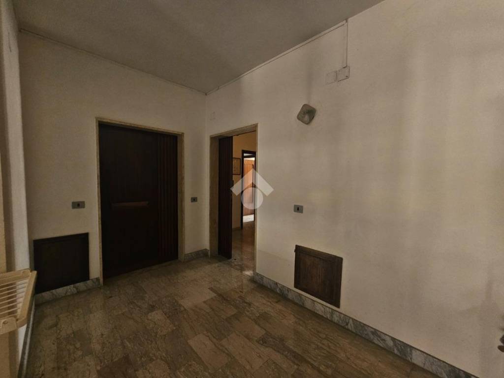 Appartamento a Ceglie messapica in Via Canonico Prof. Vito Palazzo, 25 - Foto 2