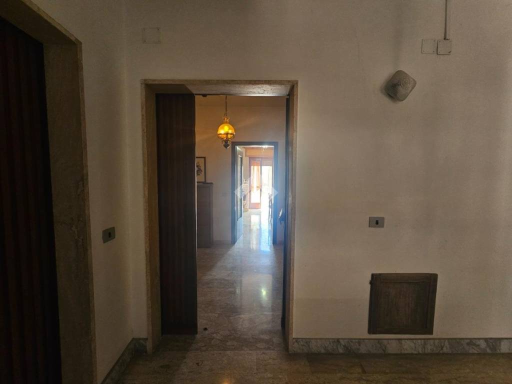Appartamento a Ceglie messapica in Via Canonico Prof. Vito Palazzo, 25 - Foto 3