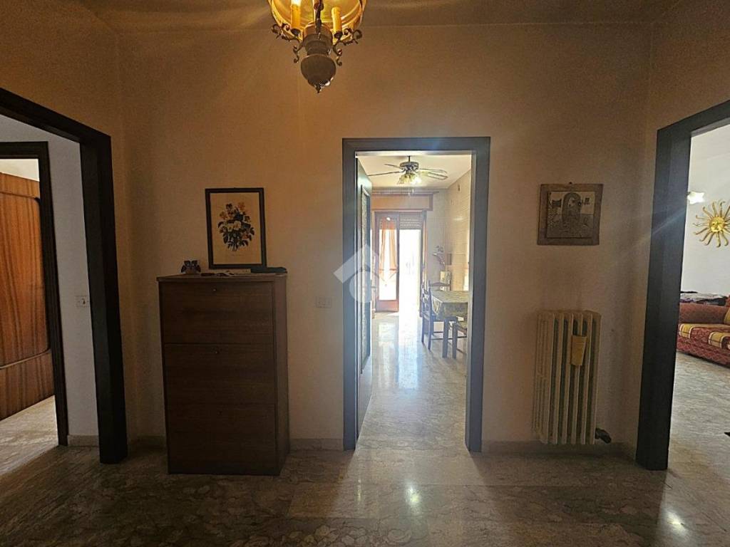 Appartamento a Ceglie messapica in Via Canonico Prof. Vito Palazzo, 25 - Foto 4