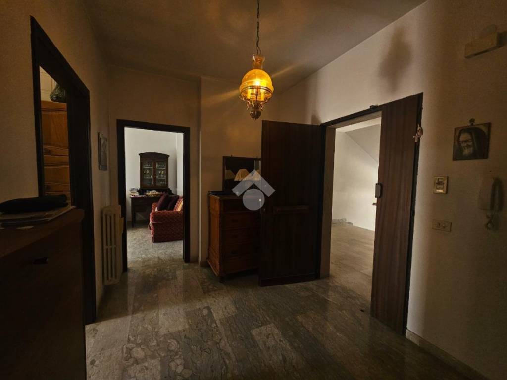 Appartamento a Ceglie messapica in Via Canonico Prof. Vito Palazzo, 25 - Foto 5