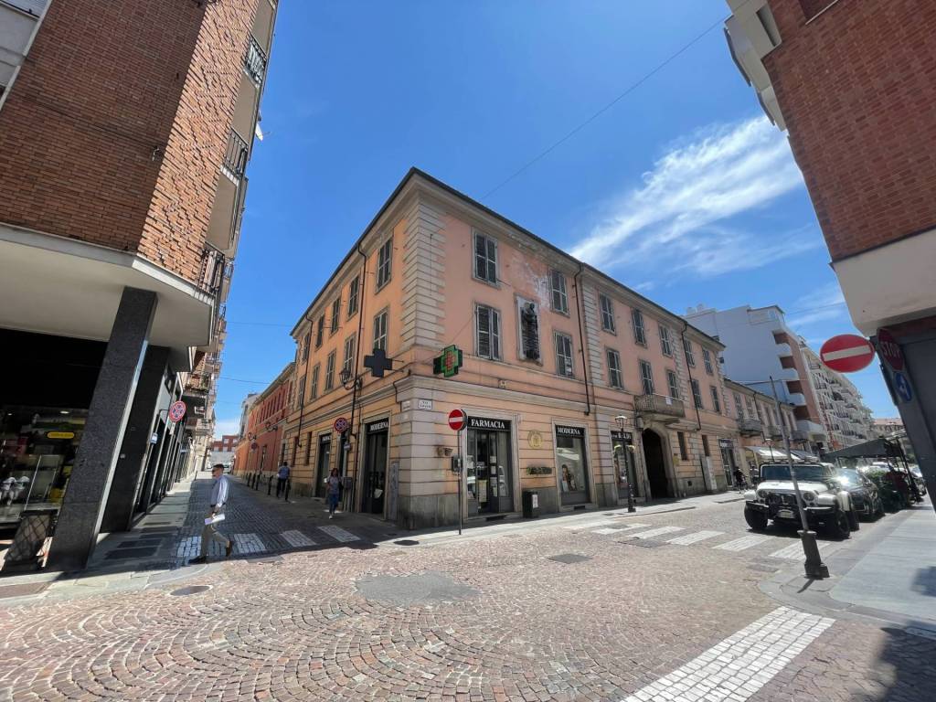 Palazzo / stabile a Asti in via Cavour, 92 - Foto 2