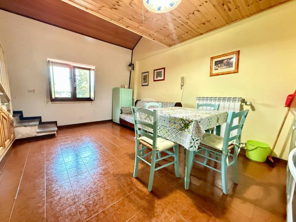 Appartamento a Rocca di mezzo in Via antonio del fante, 1 - Foto 3