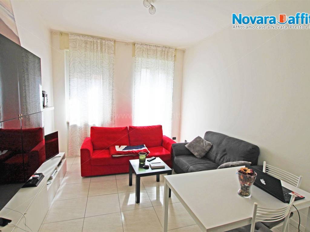Appartamento a Novara in Via Pietro Scavini - Foto 2