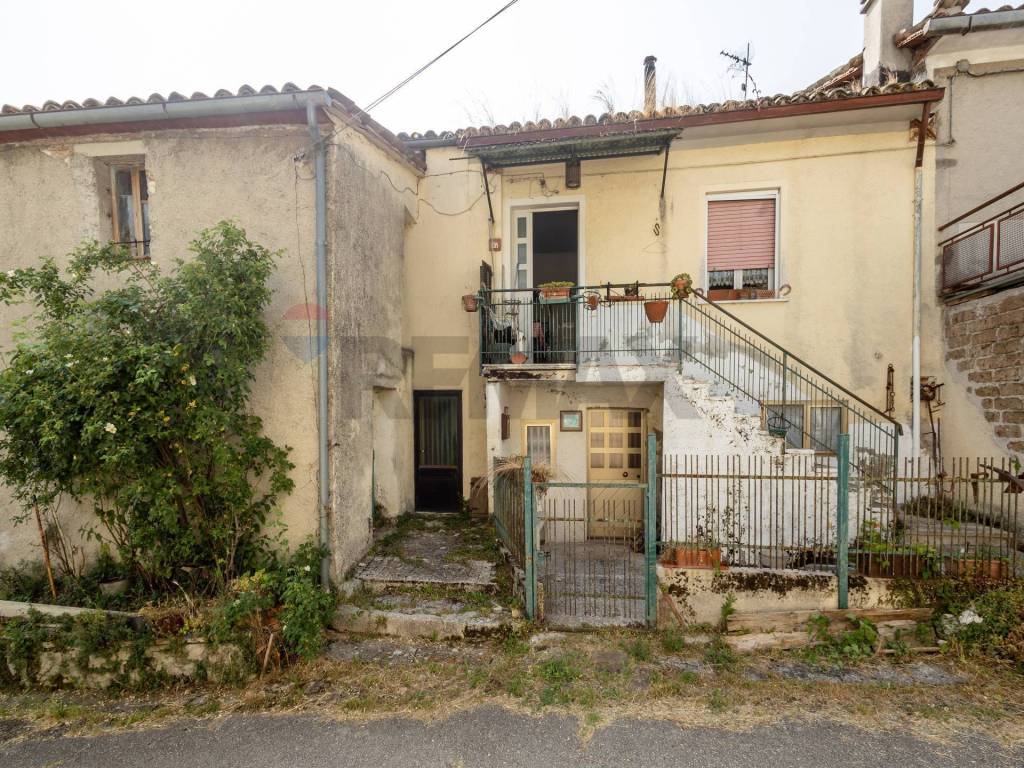 Casa indipendente a Nocera umbra in VOCABOLO MOLINACCIO - Foto 2