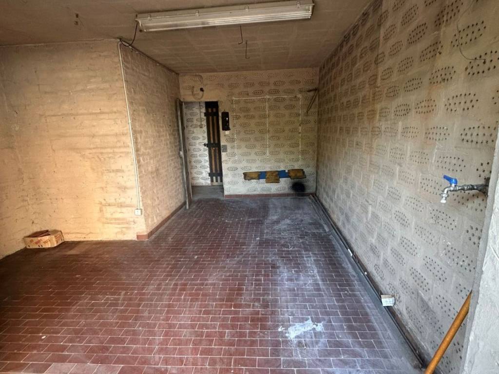 Box / garage a Bologna in Via Gaspare Nadi, 20 - Foto 3